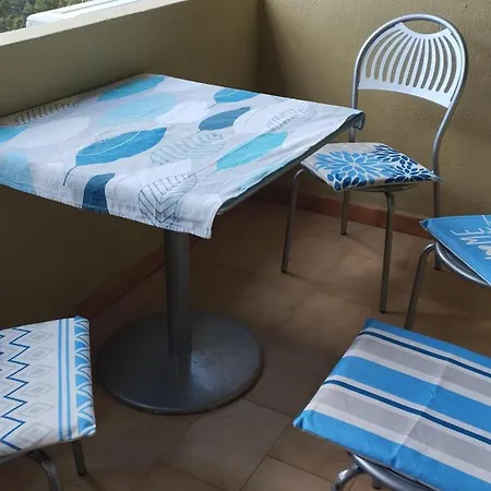Hébergement de vacances Sea View - 6 Beds - Sea 5 Minutes Away On Foot